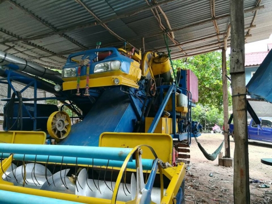 ขายรถเกี่ยวข้าว ไทยเส็ง เดี่ยวทรนง เครื่องJO8C260โบว์ ช่วงล่าง12ปั๊ม23ไดกิ้น อุ้ม2.5ตัน