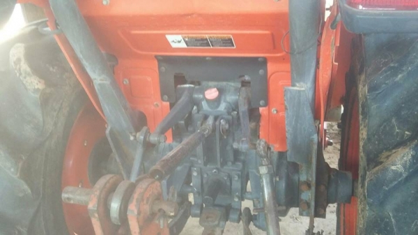 ขายรถไถคูโบต้าL3608 ทำงาน6ร้อย ชม.อุปกรณ์ใบดันหน้า ผาน5 เอกสารทะเบียนครบ