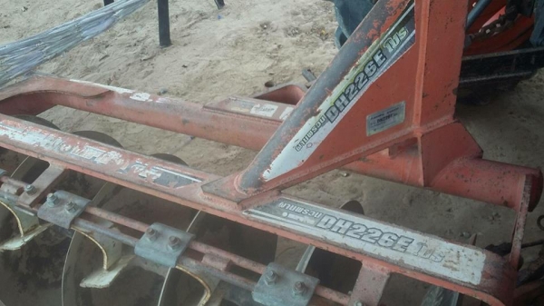 ขายรถไถคูโบต้าL3608 ทำงาน6ร้อย ชม.อุปกรณ์ใบดันหน้า ผาน5 เอกสารทะเบียนครบ