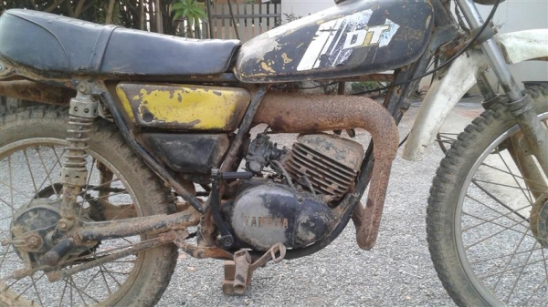 ขาย DT100 เครื่องติดขี่ได้สับโดดไม่ทีเอกสารออกเหมาะทำอะไหล่เข้าป่าลงสนามขายตามสภาพ ขาย DT100 เครื่องติดขี่ได้สับโดดไม่ทีเอกสารออกเหมาะทำอะไหล่เข้าป่าลงสนามขายตามสภาพ