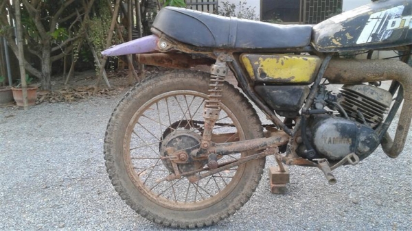 ขาย DT100 เครื่องติดขี่ได้สับโดดไม่ทีเอกสารออกเหมาะทำอะไหล่เข้าป่าลงสนามขายตามสภาพ ขาย DT100 เครื่องติดขี่ได้สับโดดไม่ทีเอกสารออกเหมาะทำอะไหล่เข้าป่าลงสนามขายตามสภาพ