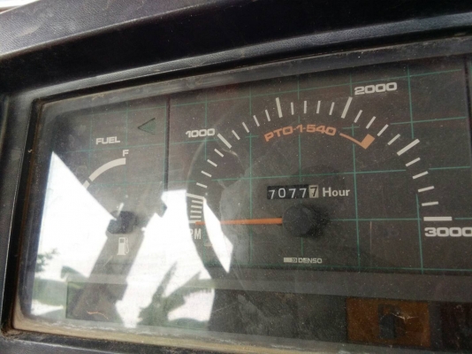 รถไถ M 5000  อุปกร 2 ชิ้น   พร้อมใช้งาน ปี 52   ราคา 320000  บาท  ( ดูรถก่อนต่อคับ )  ดูรถได้ที อ. บ้านไผ่ จ. ขอนแก่น ติดต่อทีเบอร์ 098 668-3479 -094 283-9369 คุณ สิทธิ์