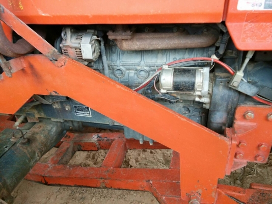 รถไถ M 5000  อุปกร 2 ชิ้น   พร้อมใช้งาน ปี 52   ราคา 320000  บาท  ( ดูรถก่อนต่อคับ )  ดูรถได้ที อ. บ้านไผ่ จ. ขอนแก่น ติดต่อทีเบอร์ 098 668-3479 -094 283-9369 คุณ สิทธิ์