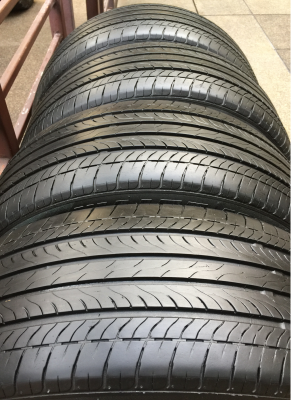 ยาง Maxxis 215 55 17 ปี16 ดอกเต็ม เนื้อนิ่มๆ ใช้ยาว ราคาไม่แพง