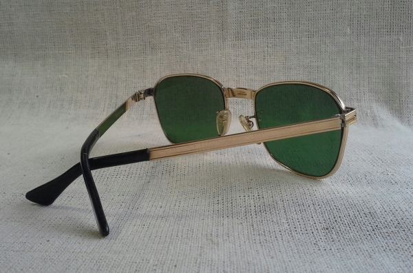 แว่นตาวีรบุรุษ (ในหัวใจเธอ)  เยอรมันโกลด์ฟิลด์ยุค &#039;50s  Vintage HERO handmade in Germany  12 K