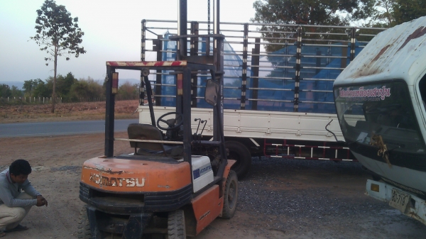 ขายโฟคลิฟงา4เมตร2ตันเครื่องc190นิ่มๆใช้งานดี