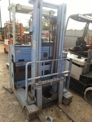 ขายรถยก 900 กก ยกสูง 3 เมตร