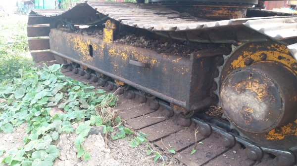 ขาย 315,000 รถครีบหมุนได้ KOMATSU pc 100-3 เครื่อง ISUZU 6 BB ดี ปั้มแรง เอวแน่น ช่วงล่างเต็ม ติดมือครีบหมุนได้พร้อมบุ้งกี้ รถสวยพร้อมใช้ รถอยู่ ชลบุรี 090-772-3710 090-772-3708