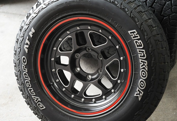 ล้อลายดุ Duel 17 x 9 พร้อมยาง AT ล้อลายดุ Duel 17 x 9 พร้อมยาง AT
