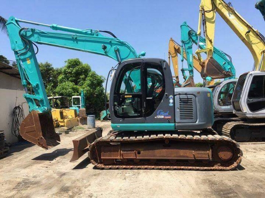 ขายKOBELCO SK135SR-1ES YY04  มาใหม่  เก่าญี่ปุ่นแท้  สภาพสวย  มีลายแย๊ก  มีผานหน้า  เครื่องปั๊มดี  ลองระบบกันได้ทุกวัน  โทร  089-3818694  ดวงนภา