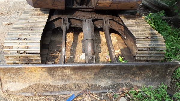 ขายรถคีบแม็คโคเล็ก EX55UR HITACHI เอกสารครบ ขายรถคีบแม็คโคเล็ก EX55UR HITACHI เอกสารครบ