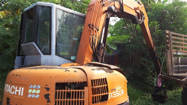 ขายรถคีบแม็คโคเล็ก EX55UR HITACHI เอกสารครบ ขายรถคีบแม็คโคเล็ก EX55UR HITACHI เอกสารครบ