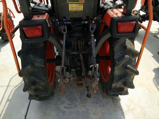 ขายด่วนแทรกเตอร์รุ่นยอดฮิต Kubota B2440 สภาพดีราคาโดนๆ รีบมาจองก่อนจะหมดนะครับ