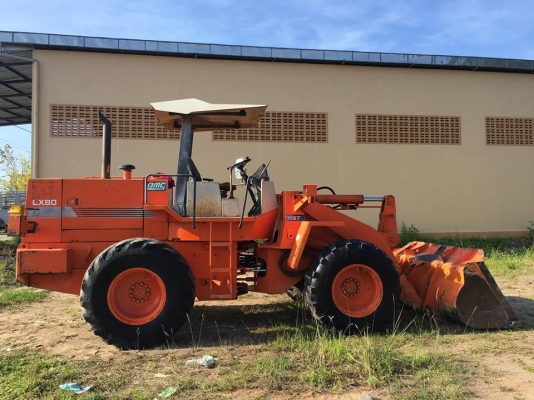ขายด่วน รถตัก Hitachi LX80