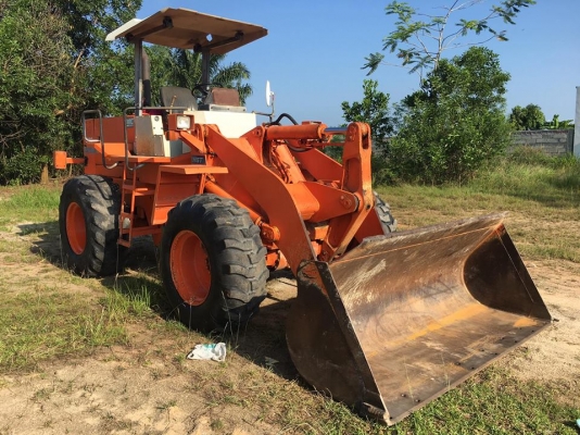 ขายด่วน รถตัก Hitachi LX80
