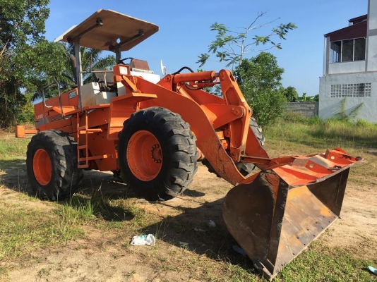 ขายด่วน รถตัก Hitachi LX80