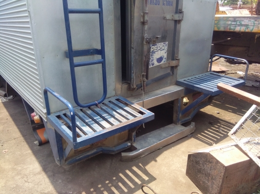 ขายตู้น้ำแข้ง6ล้อ2ประตู(ไม่มีเครื่องทำความเย็น)