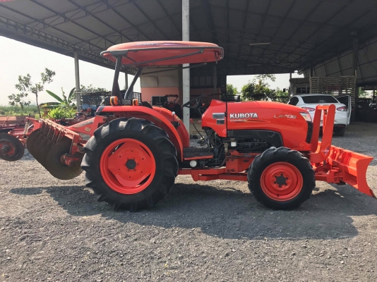 ขายรถไถคูโบต้า L4708(4WD)2เพลา รถใช้ในไร่ รถสวย พร้อมใช้งานค่ะ ขายพร้อมอุปกรณ์ รถใช้งาน 600 ชั่วโมง ขายราคา 398,000 บาท  สนใจโทร 081-9136451  ดูรูปเพิ่มเติม Line:bow6451 ค่ะ #พร้อมจัดส่งฟรี