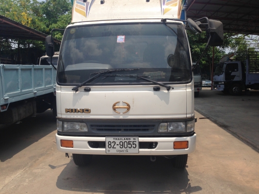 ขายด่วน 6 ล้อ  HINO FC4J  135 แรง สภาพสวย