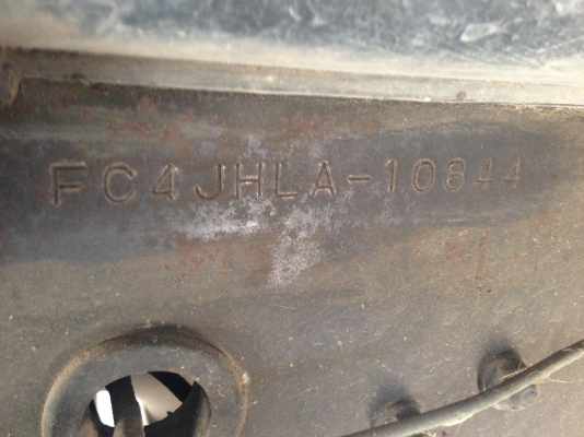 ขายด่วน 6 ล้อ  HINO FC4J  135 แรง สภาพสวย