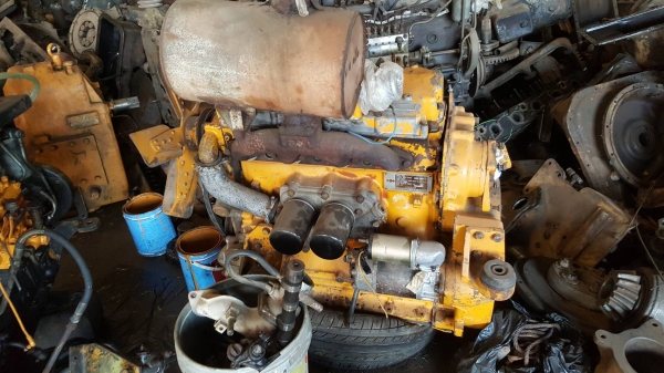 ขาย เครื่องรถตัก KOMATSU 510 กรองคู่ สภาพดีพร้อมใช้งานครับ