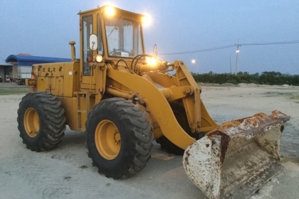 ขายรถตักล้อยาง KOMATSU 515 (สภาพดีมาก)