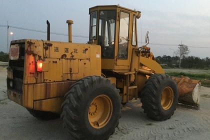ขายรถตักล้อยาง KOMATSU 515 (สภาพดีมาก)