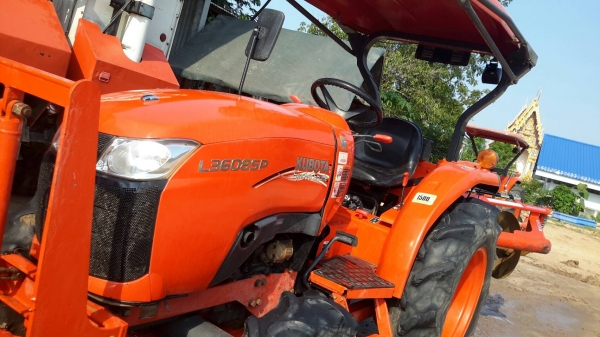 ขายรถไถคูโบต้า รุ่น L3608SP ปี 57 พร้อมอุปกรณ์ ผาลดันหน้า ผาลหลังใหม่ ขายรถไถคูโบต้า รุ่น L3608SP ปี 57 พร้อมอุปกรณ์ ผาลดันหน้า ผาลหลังใหม่