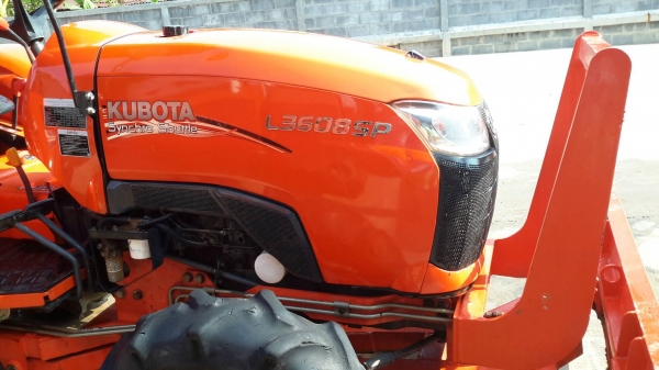 ขายรถไถคูโบต้า รุ่น L3608SP ปี 57 พร้อมอุปกรณ์ ผาลดันหน้า ผาลหลังใหม่ ขายรถไถคูโบต้า รุ่น L3608SP ปี 57 พร้อมอุปกรณ์ ผาลดันหน้า ผาลหลังใหม่