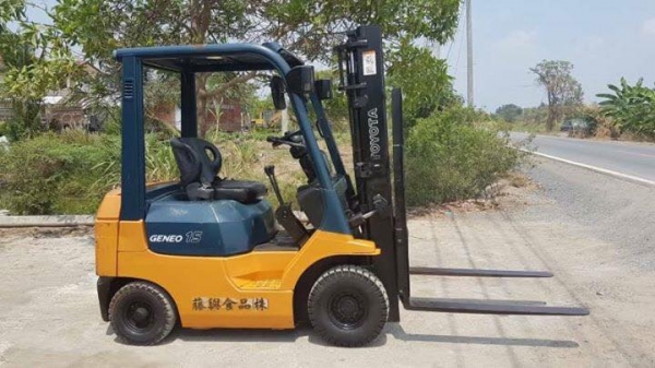 ขายรถยก TOYOTA 7FGรุ่นใหม่ ยก1.5ตันยกสุงได้3เมตร เครื่องตัวใหม่4สูบ5K ชั่วโมงทำงานน้อยแค่ 2,089 รถนอกไม่เคยใช้งานในไทย ราคา 185000 สนใจ 084-5486359 สุชาติ อ สนม จ. สุรินทร์ ขายรถยก TOYOTA 7FGรุ่นใหม่ ยก1.5ตันยกสุงได้3เมตร เครื่องตัวใหม่4สูบ5K ชั่วโมงทำงานน้อยแค่ 2,089 รถนอกไม่เคยใช้งานในไทย ราคา 185000 สนใจ 084-5486359 สุชาติ อ สนม จ. สุรินทร์