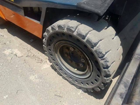 ขายรถยกโฟล์คลิฟต์ ขนาด FD 4.5 งายาว เกียร์ธรรมดา ขายรถยกโฟล์คลิฟต์ ขนาด FD 4.5 งายาว เกียร์ธรรมดา