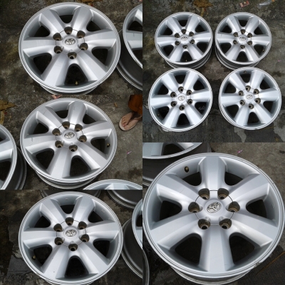 แม็ก Toyota Fortuner ขอบ 17 สภาพสวย ไม่คดไม่ดุ้ง ไม่มีซ่อม มีรอยบ้างเล็กน้อย ราคา 4 วง 4,900 บาท