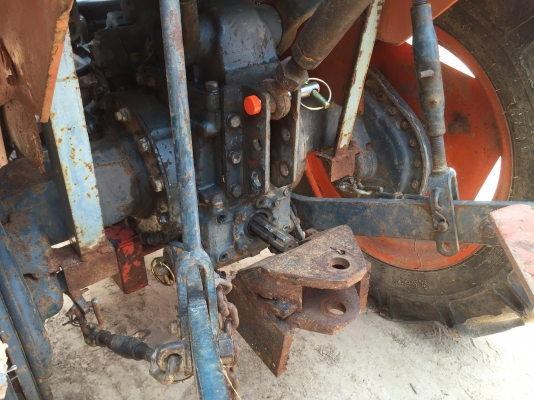 ขายรถไถคูโบต้า ข้างขาว L2002DT 4WD เพลากลาง เครื่อง 3สูบ อุปกรณ์ดันหน้า+หาง5  LCS พร้อมใช้