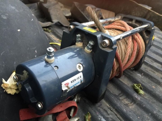 ขาย Winch Kingone รุ่นKDS 12000ปอนด์ ใส่เที่ยวแค่ทริปเดียว สภาพพร้อมใช้