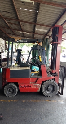 Forklift ไฟฟ้า 2.5 ตัน สูง 6.0 เมตร งาสไล้ท์ ยางตัน