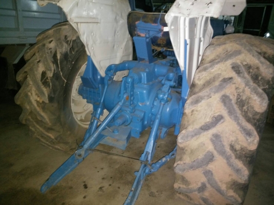 ขายรถไถFord 5000 รุ่น 68 ขายถูก