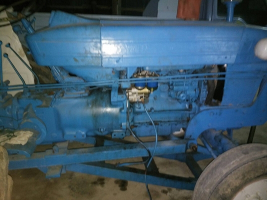 ขายรถไถFord 5000 รุ่น 68 ขายถูก