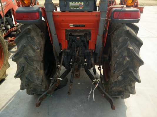 ขายรถแทรกเตอร์ L3608 สภาพดี ตัวรถเดิมทั้งคัน พร้อมใช้งานเลย ขายรถแทรกเตอร์ L3608 สภาพดี ตัวรถเดิมทั้งคัน พร้อมใช้งานเลย