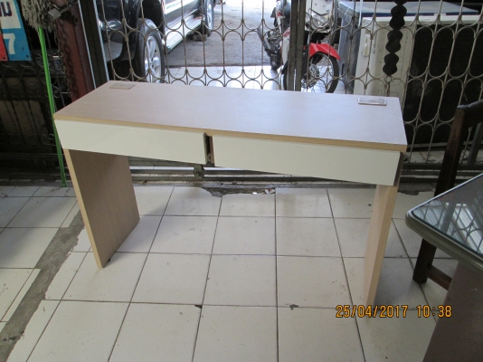 ขายครับ  โต๊ะขาเลส/1200บาท  โต๊ะบัญชี ขาย 800บาท