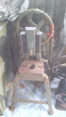 พวงมาลัย ปั้มงาน ตัดงานเล็กๆ