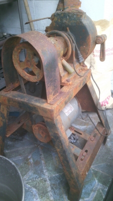 เครื่องบดกระดาษ