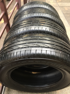 ยาง Bridgestone 225 65 17 ปี14 ดอกเต็ม ใช้ยาว ราคาไม่แพง ยาง Bridgestone 225 65 17 ปี14 ดอกเต็ม ใช้ยาว ราคาไม่แพง