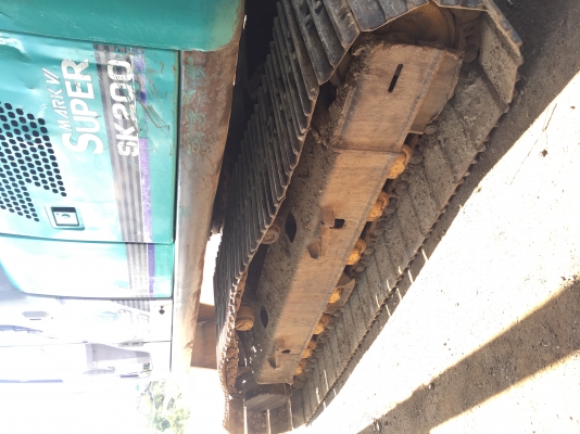 Kobelco sk 200-6 YN 09super เช็ดรั่วซึมหมด รถสภาพพร้อมใช้งาน แอร์เย็น สนใจติดต่อได้ที่ 0802719535 คุณเบียร์