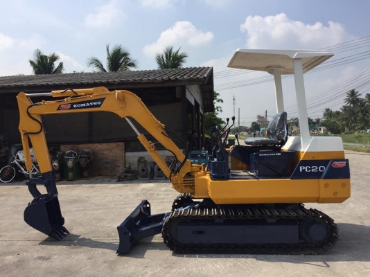 รถขุด KOMATSU PC20-6 ทำสีใหม่ มือสองนำเข้าญี่ปุ่น