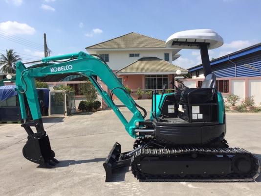 รถขุด KOBELCO 30SR ทำสีใหม่ มือสองนำเข้าญี่ปุ่น รถขุด KOBELCO 30SR ทำสีใหม่ มือสองนำเข้าญี่ปุ่น