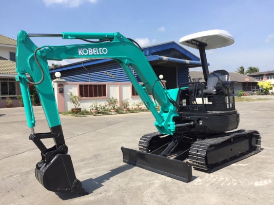 รถขุด KOBELCO 30SR ทำสีใหม่ มือสองนำเข้าญี่ปุ่น รถขุด KOBELCO 30SR ทำสีใหม่ มือสองนำเข้าญี่ปุ่น