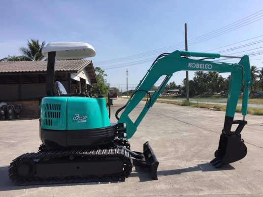 รถขุด KOBELCO 30SR ทำสีใหม่ มือสองนำเข้าญี่ปุ่น รถขุด KOBELCO 30SR ทำสีใหม่ มือสองนำเข้าญี่ปุ่น