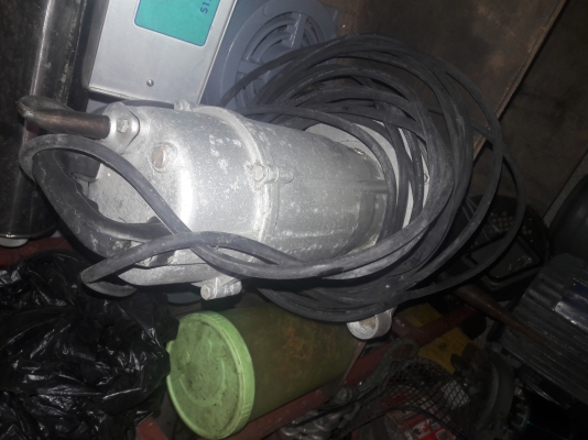 ขาย !! ไดโว่สูบน้ำ.ขนาด1แรง2สาย.ท่อ1"(เก็บเก่า)พร้อมใช้งาน