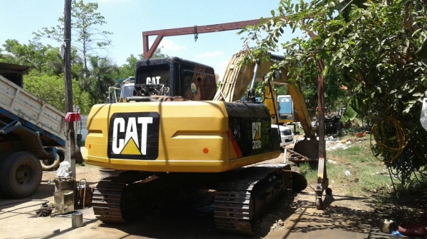 Cat 312 V1 ไฟฟ้าครบ เครื่องเดิม ปั้มเดิม ช่วงล่างใหม่ สนใจติดต่อได้ที่ 0818524439 คุณเล็ก