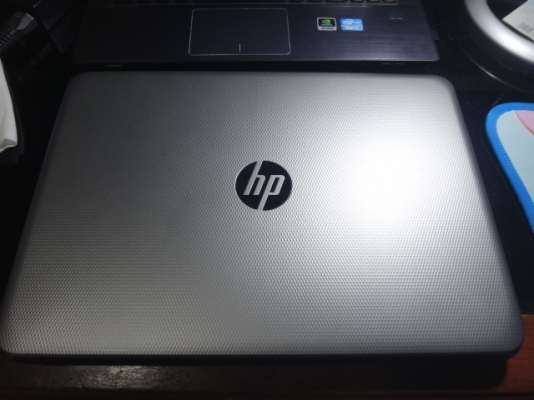 HP 14-AC101TX Core i3